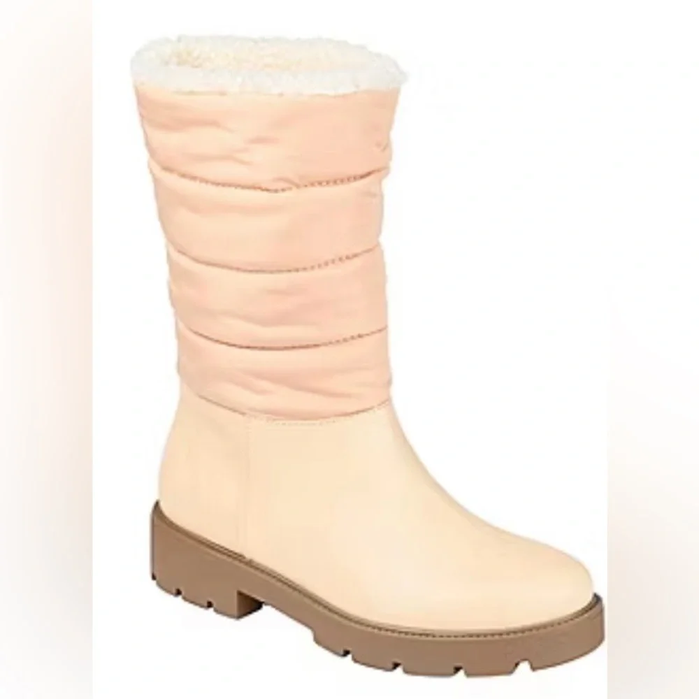 Journee Collection Women's Tan Winter‎ Boots